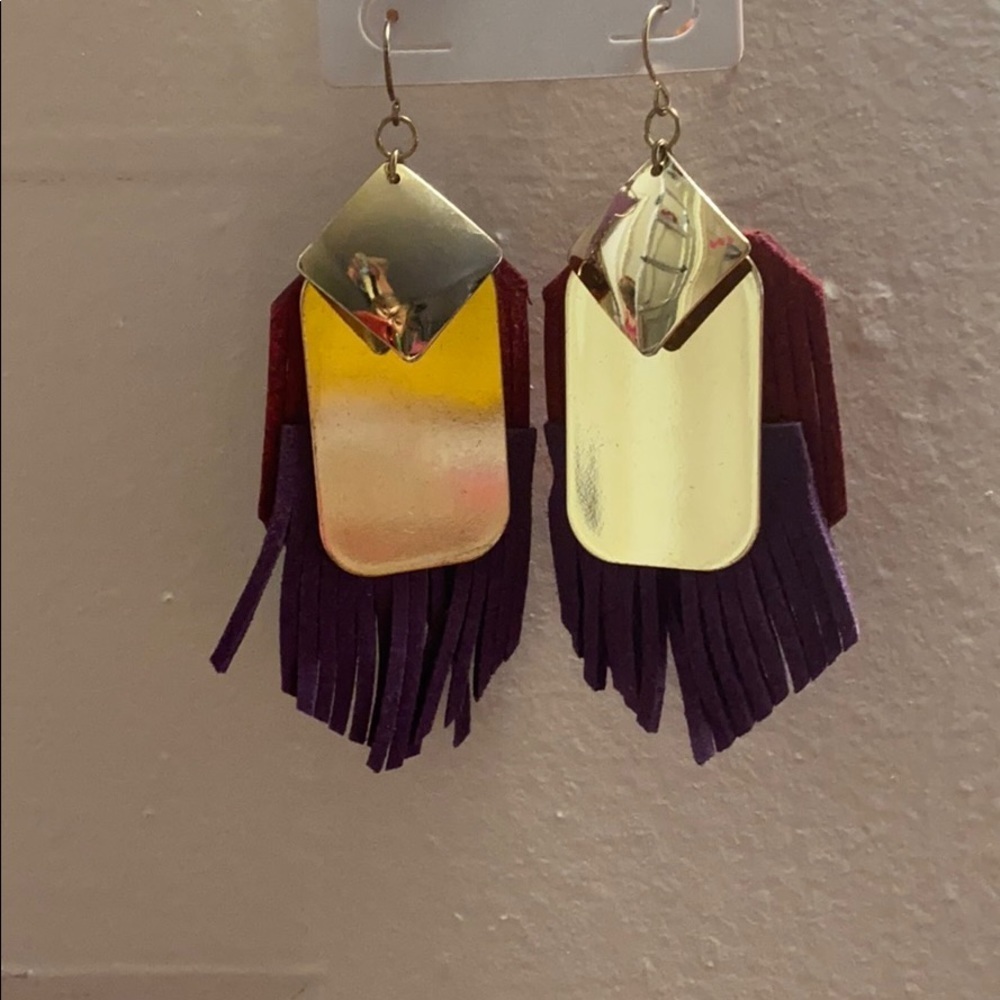 2 for $15 NWT Charlotte Russe dangling earrings